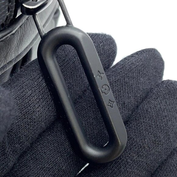 LOUIS VUITTON Louis Vuitton 2054 II Expandable Polochon Nylon/Leather Noir - Picture 13 of 15